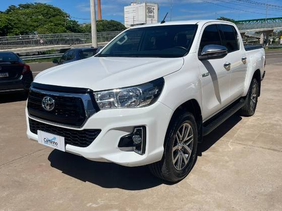 TOYOTA HILUX 2.7 SR 4X2 CD 16V FLEX 4P AUTOMÁTICO